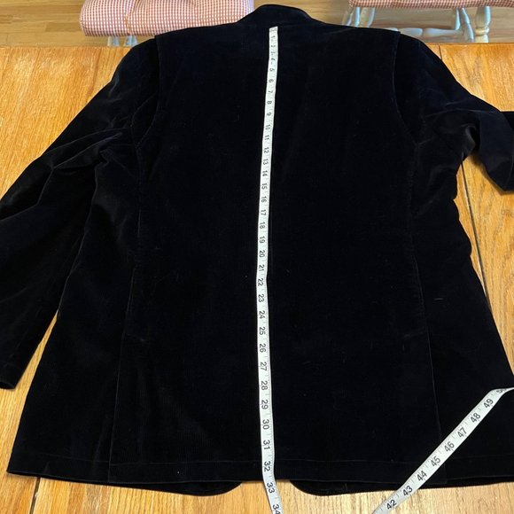 Bachrach Men's 48 Long 95% Cotton/5% Cashmere Crew Neck Corduroy Blazer. Black.